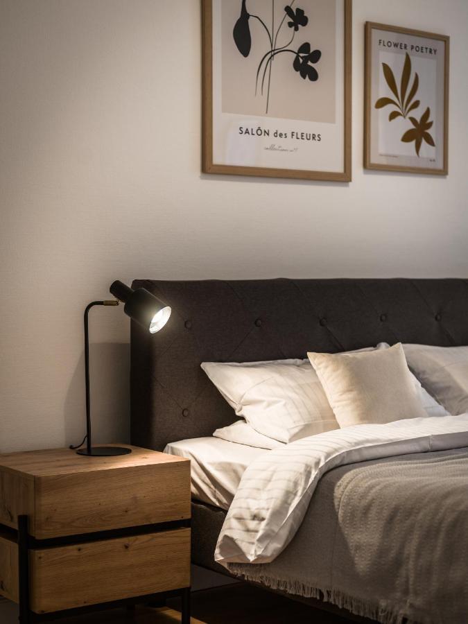 Hochwertige Altbauwohnung Im Modernen Stil In Wiesbaden - Kueche - Terrasse - Wlan - Zentral 外观 照片